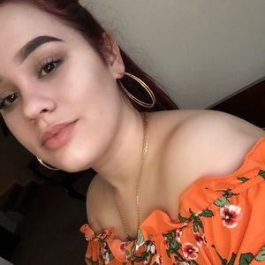 Meet your Posher, Yessika